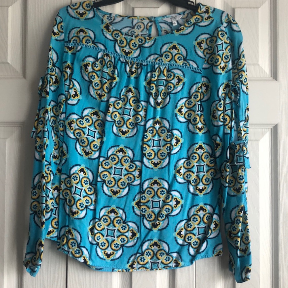 Crown and Ivy blouse